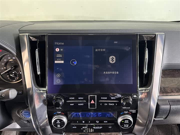 Фото 9 - Toyota Vellfire