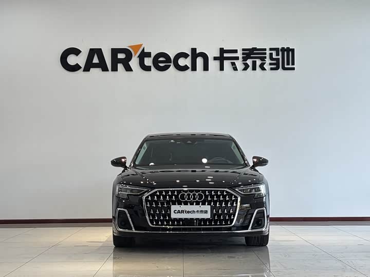 Фото 2 - Audi A8