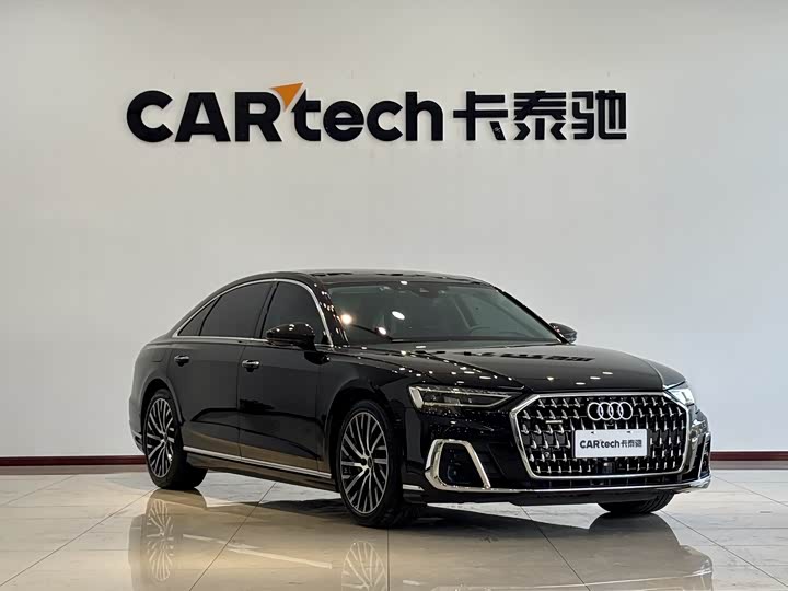 Фото 3 - Audi A8