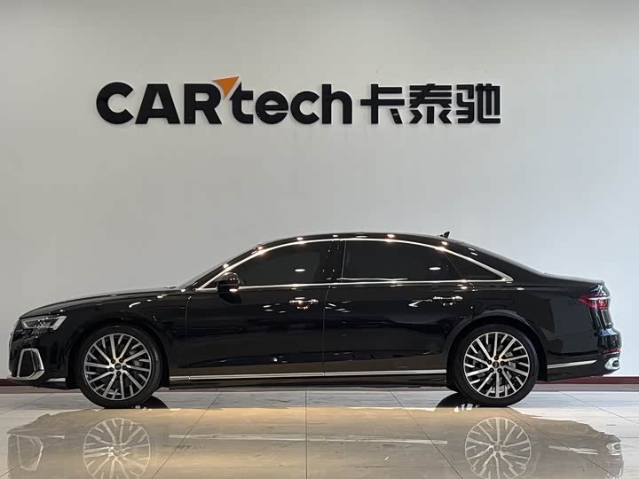 Фото 5 - Audi A8