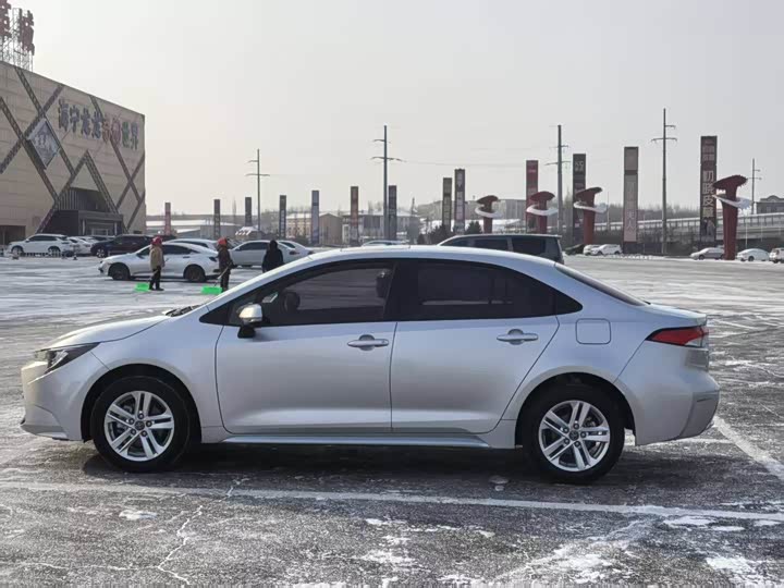 Фото 2 - Toyota Levin