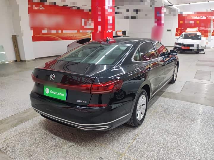 Фото 7 - Volkswagen Passat