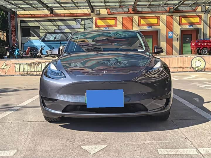 Фото 2 - Tesla Model Y
