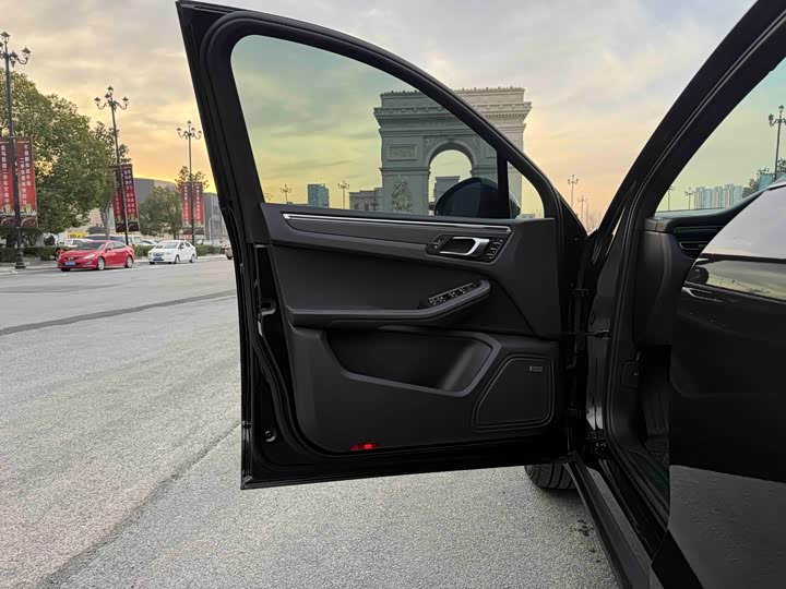 Фото 5 - Porsche Macan