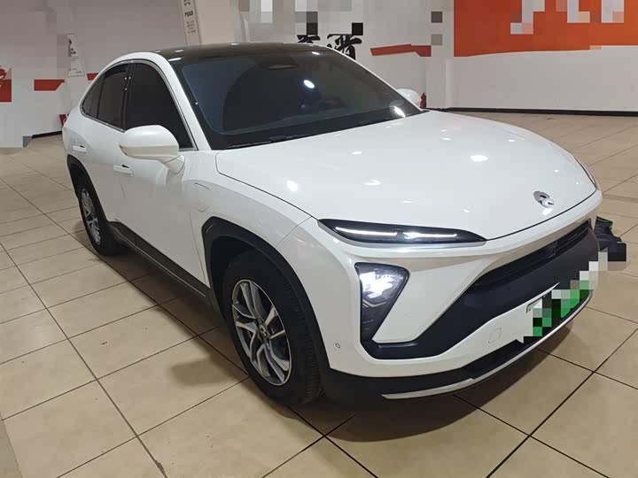 Фото 3 - Nio EC6