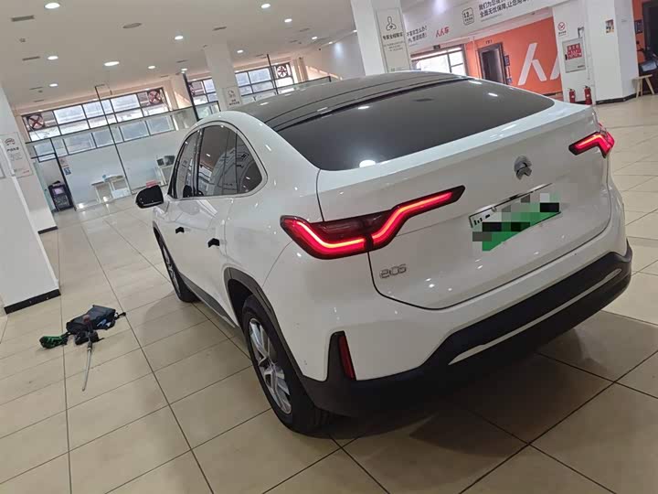 Фото 6 - Nio EC6