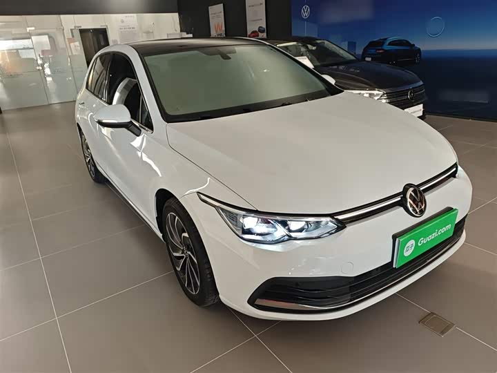 Фото 4 - Volkswagen Golf