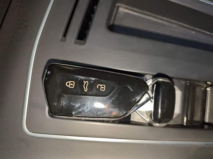 Фото 9 - Volkswagen Golf