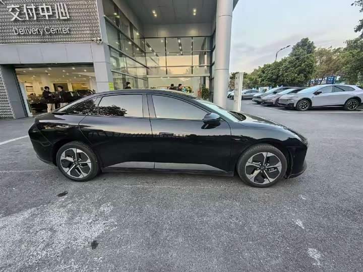 Фото 5 - XPeng Mona M03