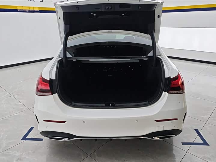 Фото 4 - Mercedes-Benz A-Class