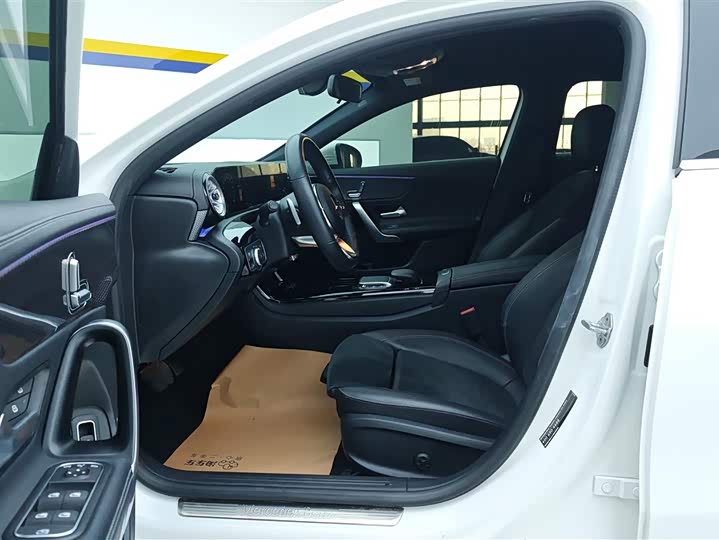 Фото 9 - Mercedes-Benz A-Class