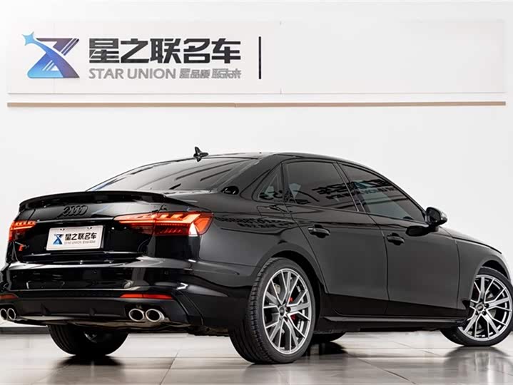 Фото 7 - Audi S4