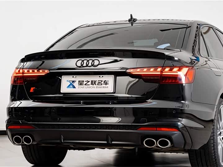 Фото 8 - Audi S4