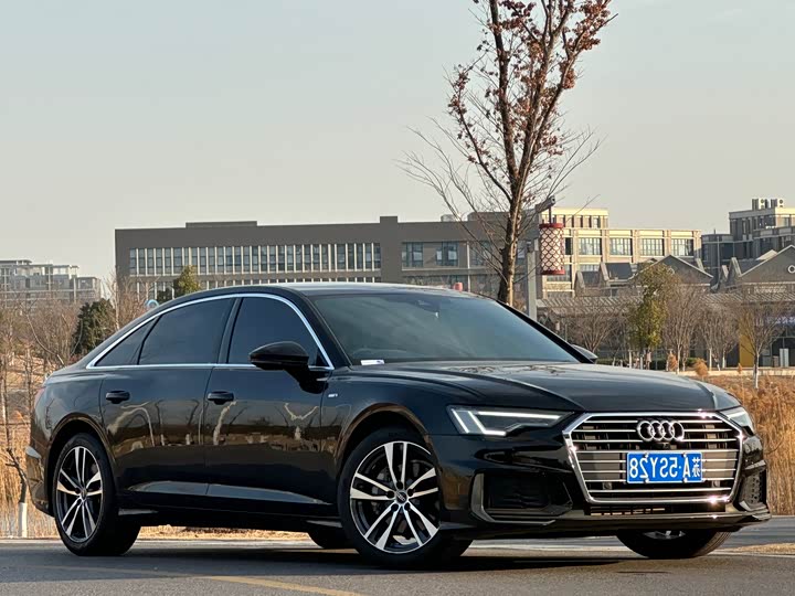 Фото 3 - Audi A6L