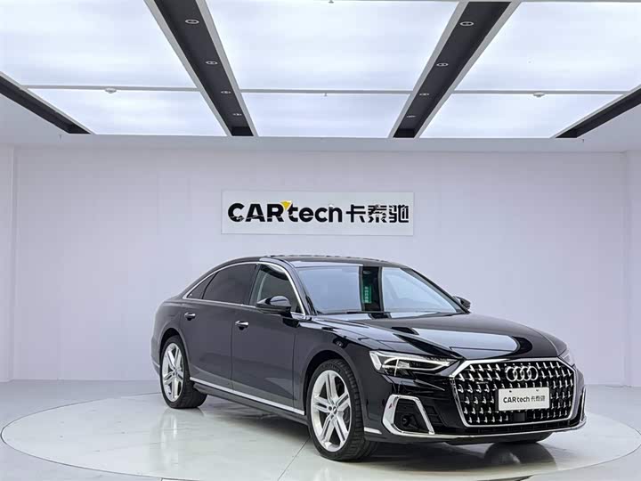 Фото 7 - Audi A8