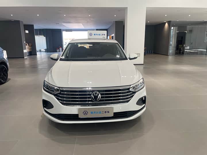 Фото 2 - Volkswagen Lavida