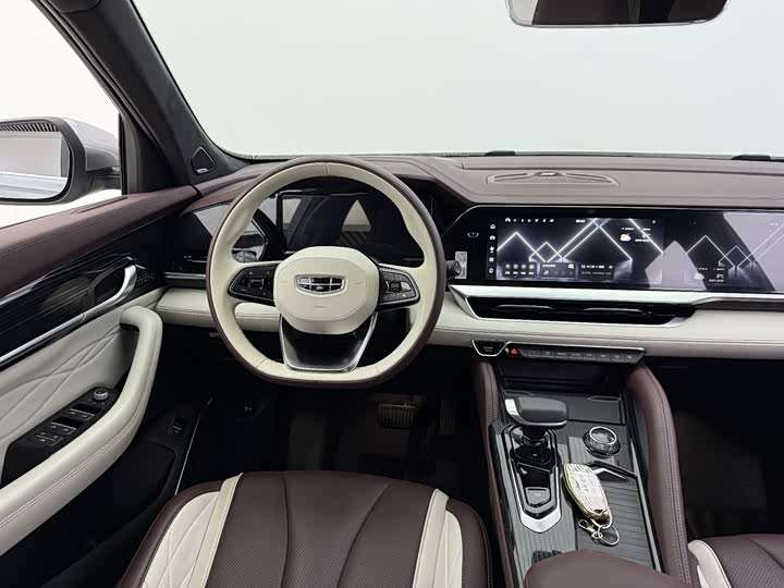 Фото 9 - Geely Monjaro