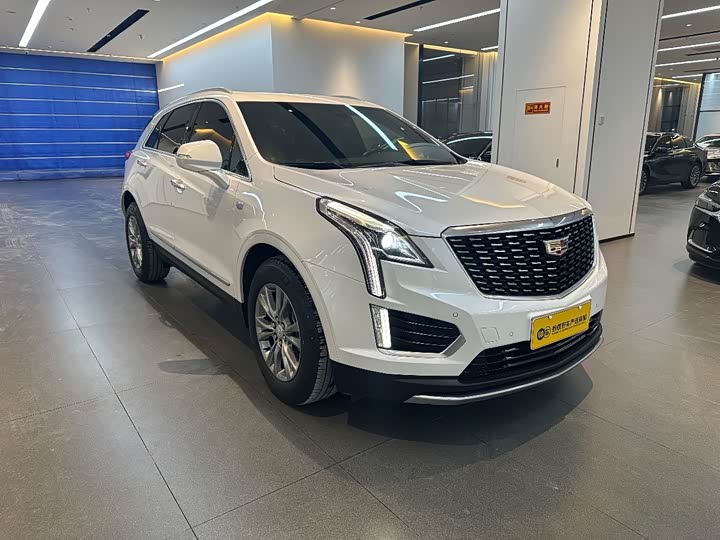 Фото 3 - Cadillac XT5