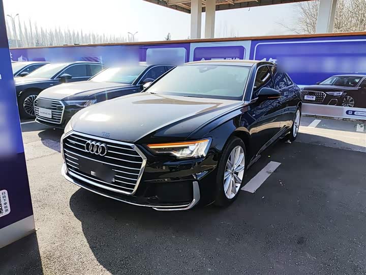 Фото 1 - Audi A6L