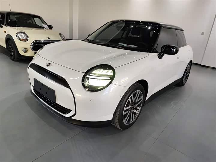 Фото 1 - Mini Cooper