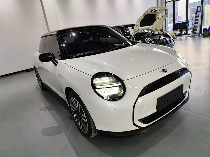 Фото 4 - Mini Cooper