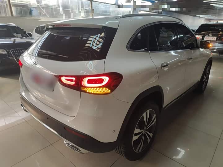 Фото 7 - Mercedes-Benz GLA-Class