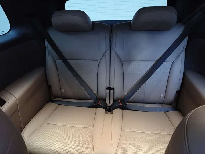 Фото 8 - LiXiang i8