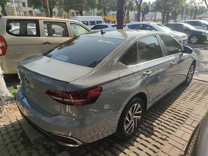 Фото 7 - Volkswagen Lavida