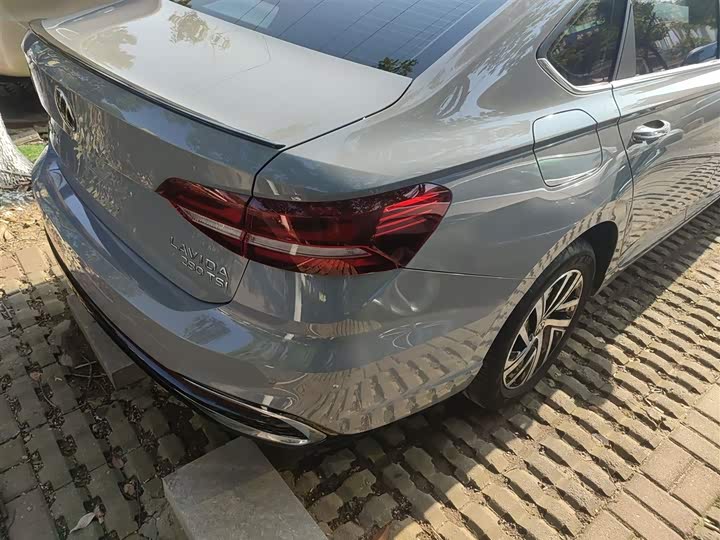 Фото 8 - Volkswagen Lavida