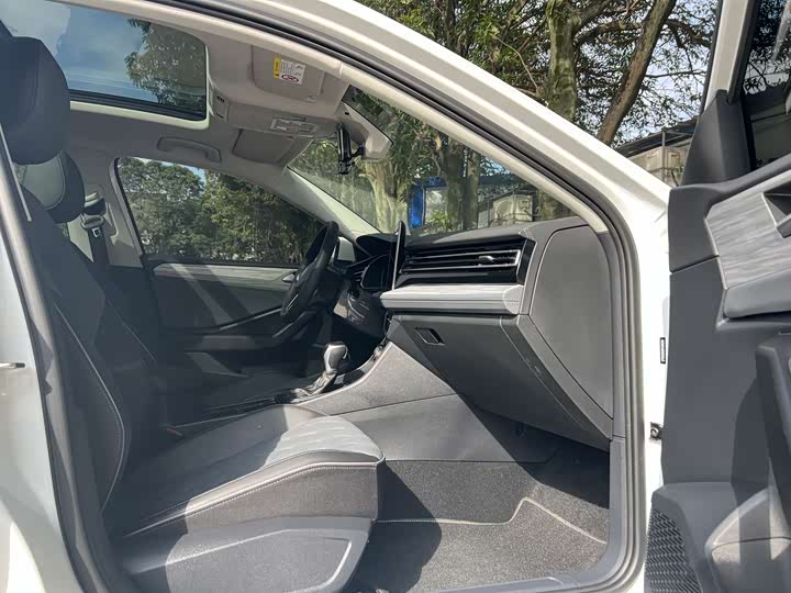 Фото 7 - Volkswagen Sagitar L