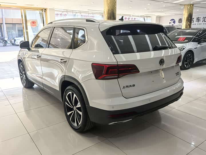 Фото 7 - Volkswagen Tharu