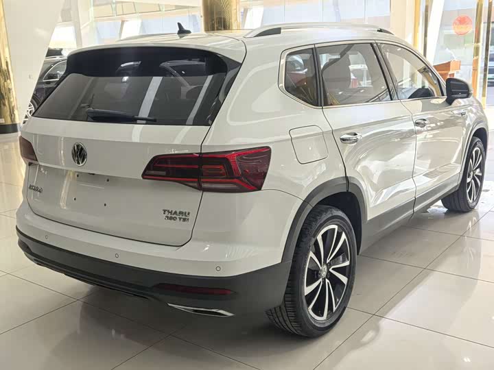 Фото 9 - Volkswagen Tharu