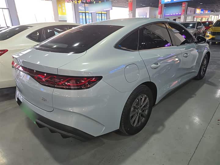 Фото 7 - BYD Qin L