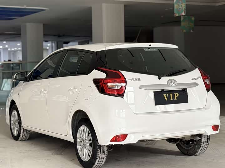 Фото 4 - Toyota Vios FS