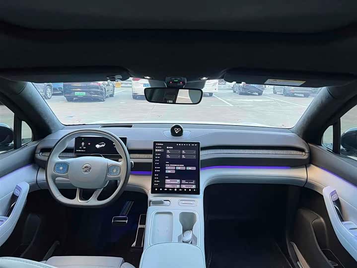 Фото 6 - Nio ES6