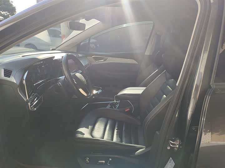 Фото 8 - Volkswagen Talagon