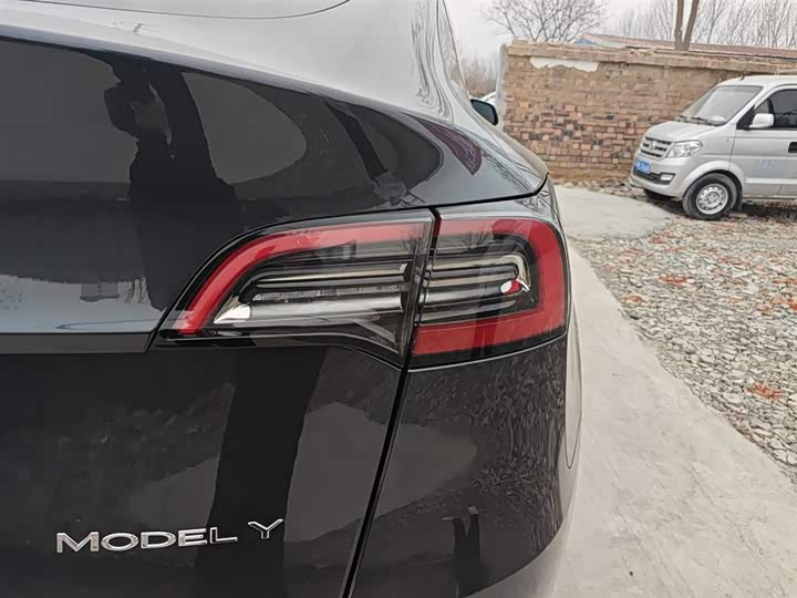 Фото 8 - Tesla Model Y