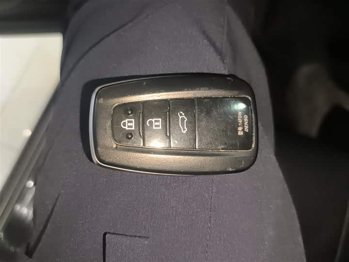 Фото 9 - Toyota Highlander