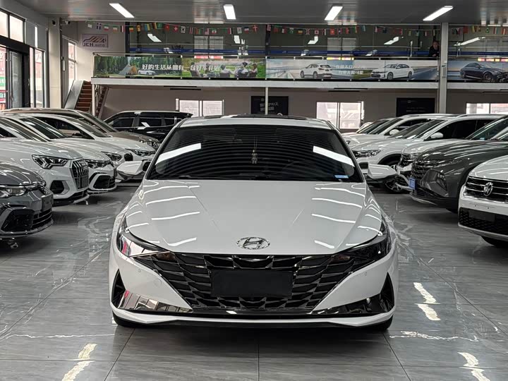 Фото 3 - Hyundai Elantra N line