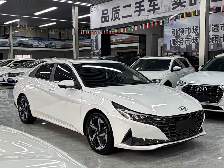 Фото 4 - Hyundai Elantra N line