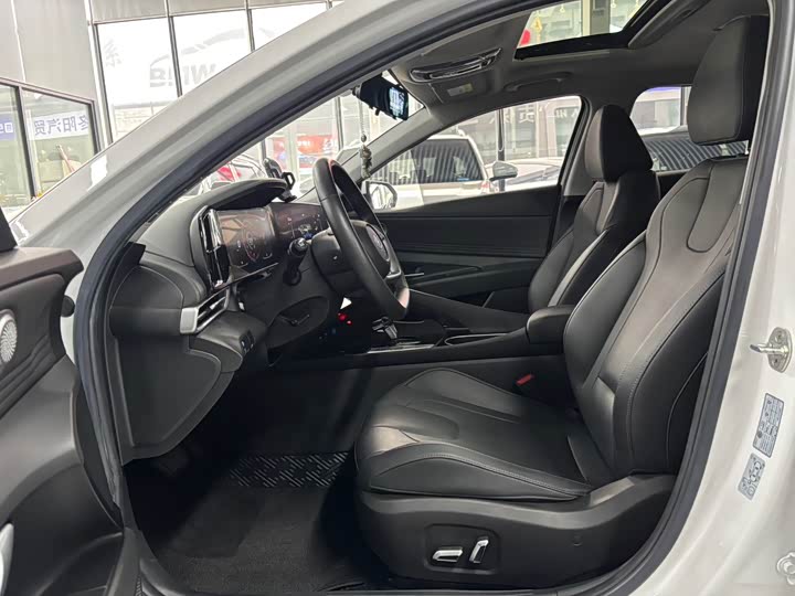 Фото 7 - Hyundai Elantra N line