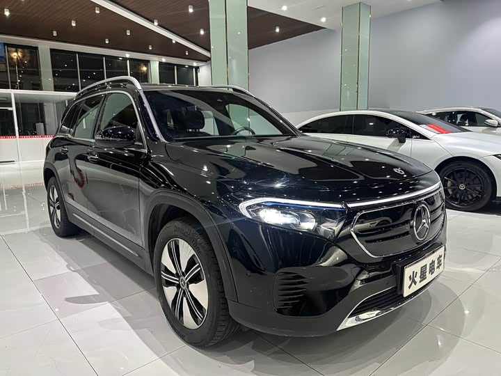 Фото 2 - Mercedes-Benz EQB