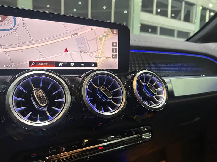 Фото 5 - Mercedes-Benz EQB