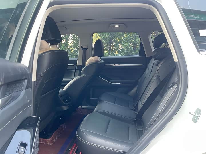 Фото 8 - Haval H6