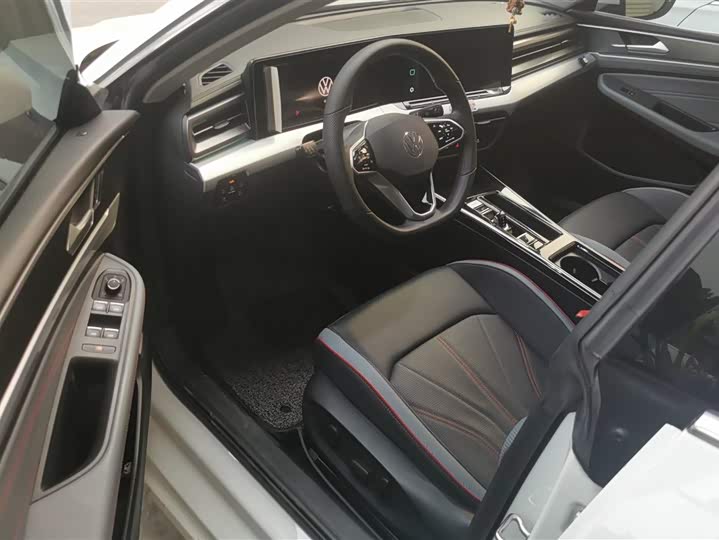 Фото 9 - Volkswagen Lamando L