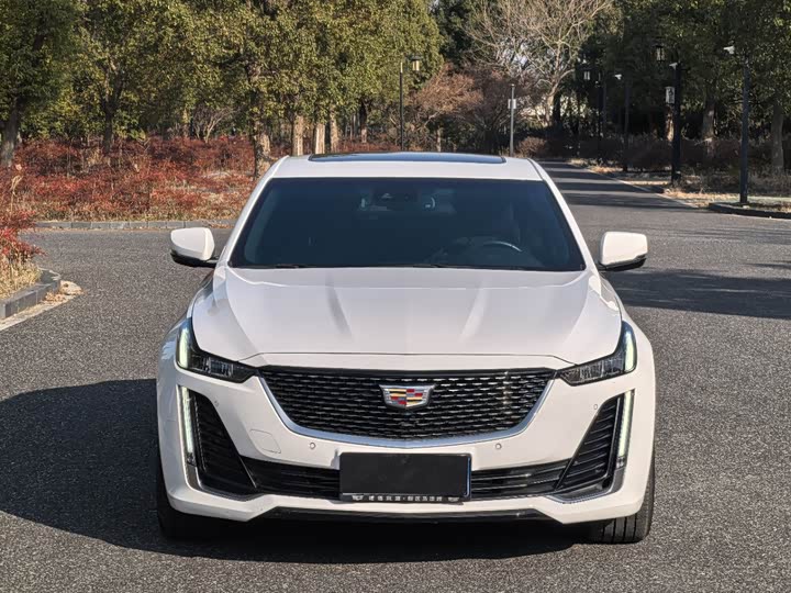 Фото 2 - Cadillac CT5