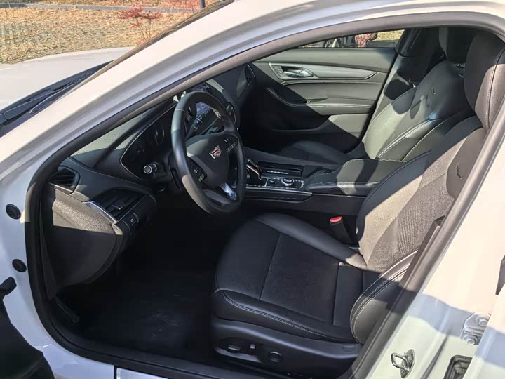 Фото 4 - Cadillac CT5