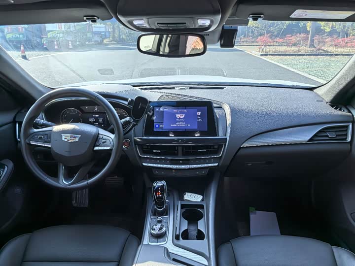 Фото 6 - Cadillac CT5