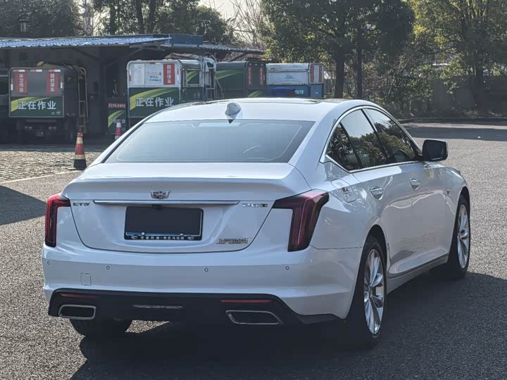 Фото 9 - Cadillac CT5