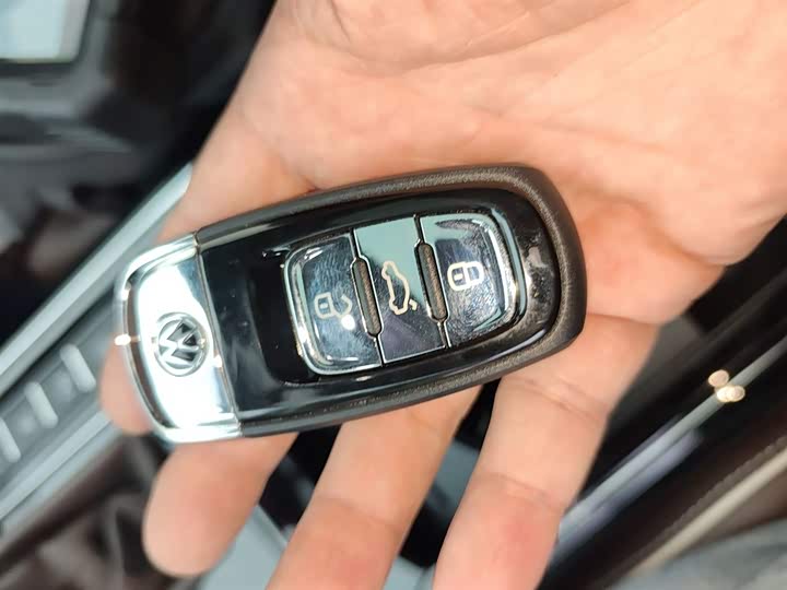 Фото 9 - Volkswagen Phideon